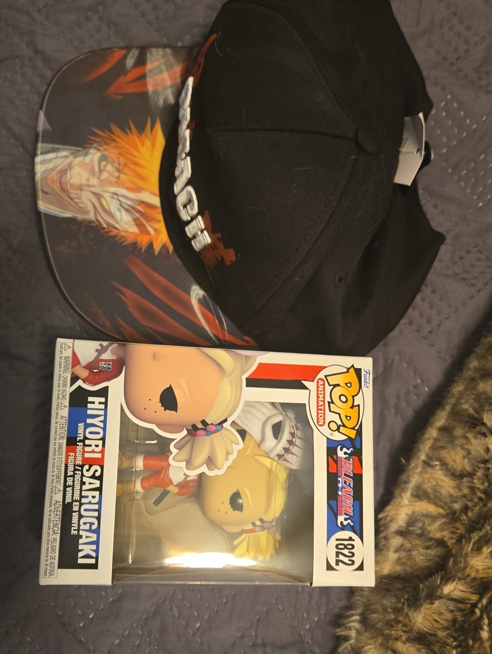 Bleach Anime Holographic Bill With Pop Toy From Bleach Anime